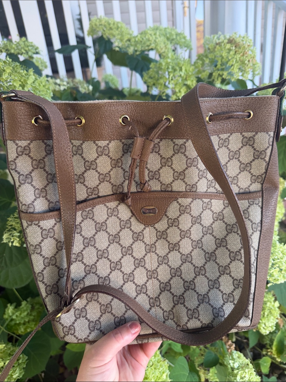 Vintage Gucci monogram canvas drawstring bucket bag 🌟 READ DISCRIPTION
